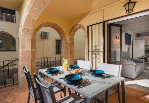 Moraira Apartment Sleeps 4 Pool