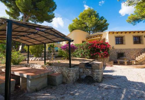 Moraira Apartment Sleeps 4 Pool