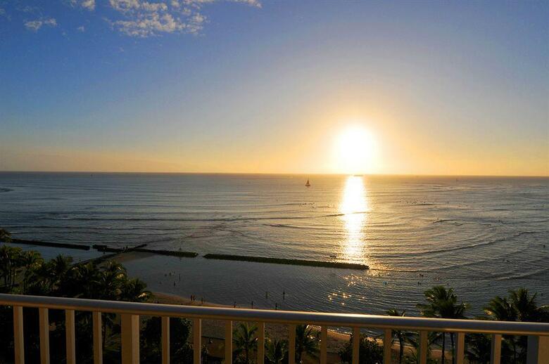 Pacific Beach Hotel