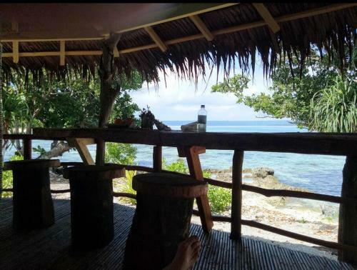 Hotel Hideaway Paradise Beach Bungalows