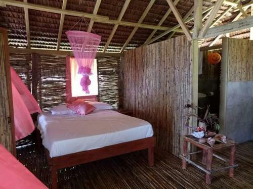 Hotel Hideaway Paradise Beach Bungalows