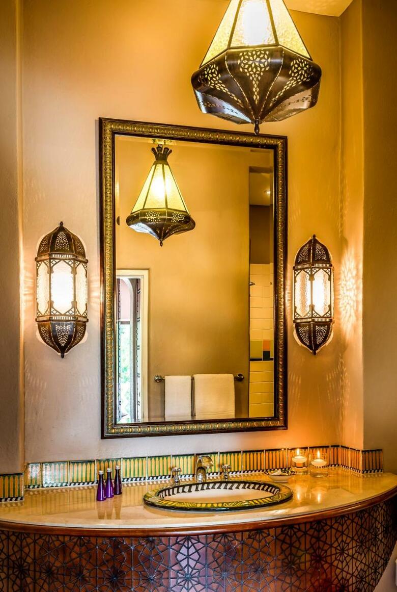 Hotel Avani Victoria Falls Resort