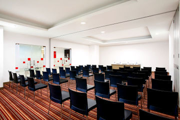 Amaris Hotel Seasons City