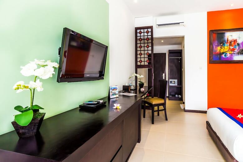 Ozz Hotel Kuta Bali
