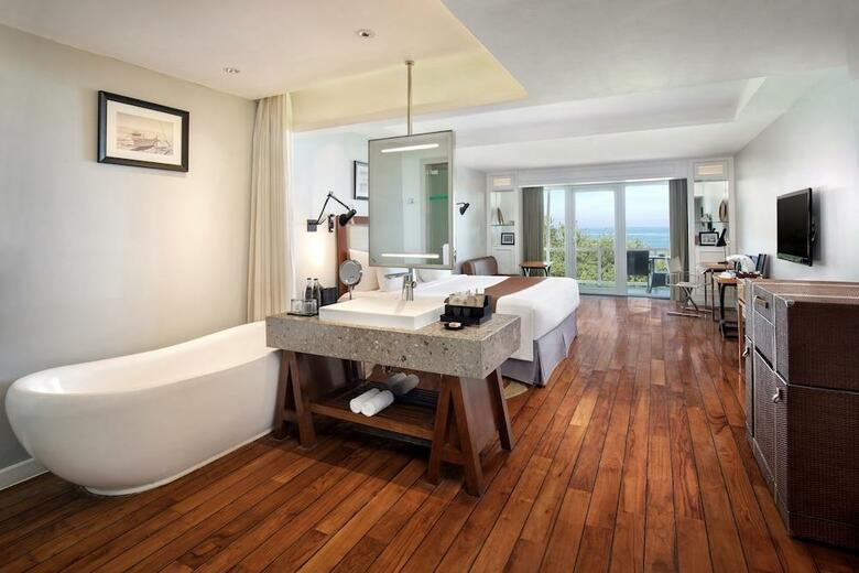 El Kuta Beach Heritage Hotel