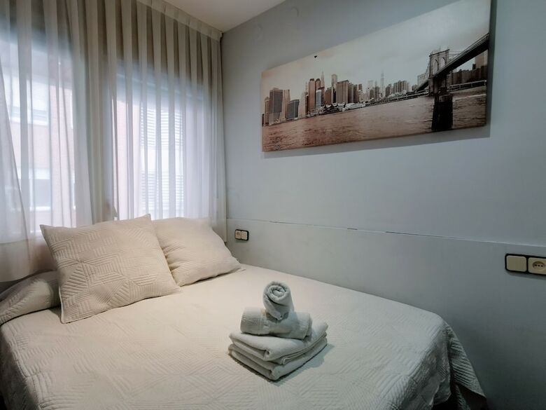 Hostal Barcelona City Street