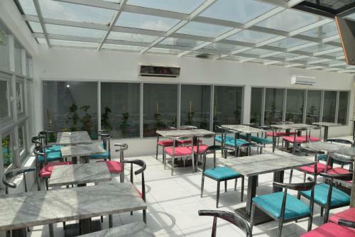 Jess Hotel Kpalim�