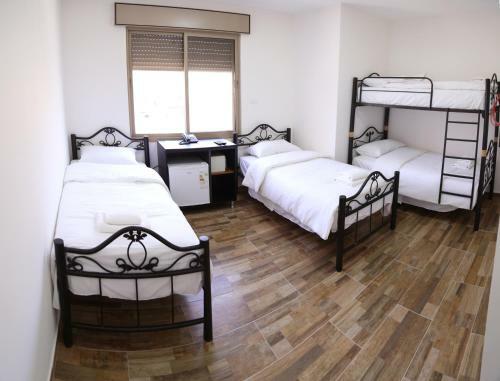 Hostal Alrowwad Guest House