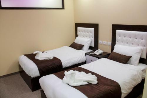 Posada Bethlehem Suites