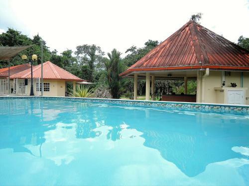 Surinat Luxury Resort
