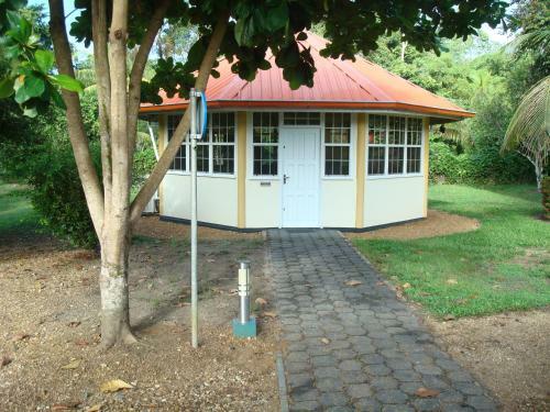 Surinat Luxury Resort