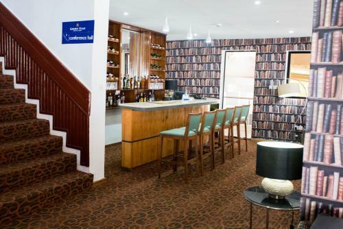 Hotel Golden Tulip Essential Kimbima
