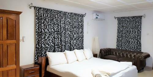 Hotel Paloma Guest House