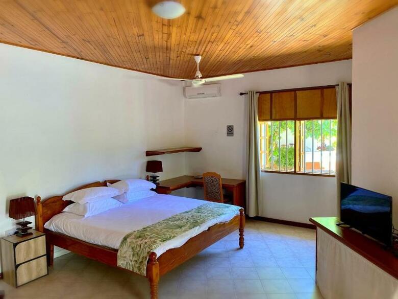 Hostal La Voi Del Mare