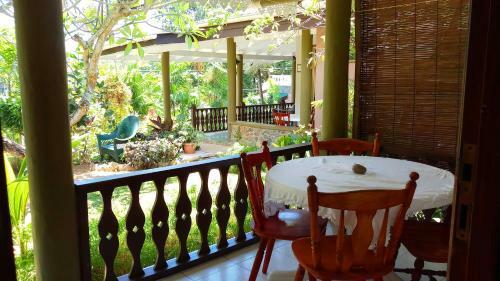 Hostal Romance Bungalows