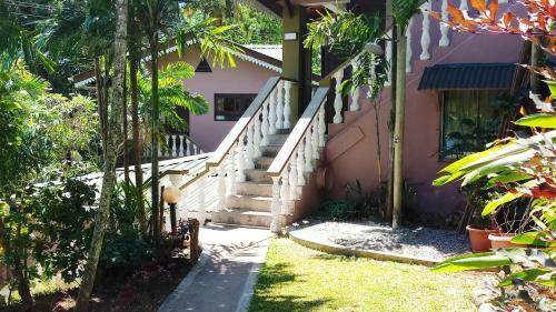Hostal Romance Bungalows