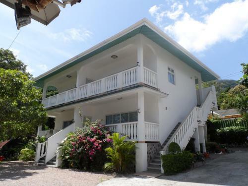 Bed & Breakfast Divers Lodge Guest House