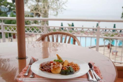 Lake Kivu Serena Hotel