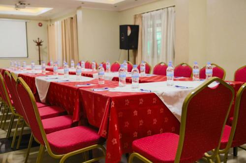 Hill View Hotel & Aparts