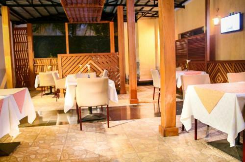 Hill View Hotel & Aparts