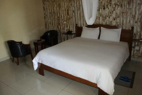 The Garden Place Hotel