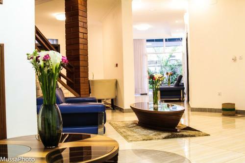 Hotel Cozy Safari