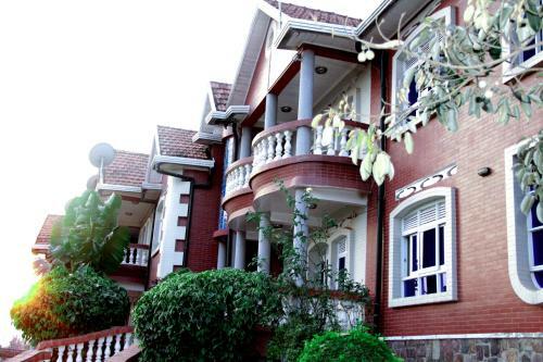 Diplomat Apartments