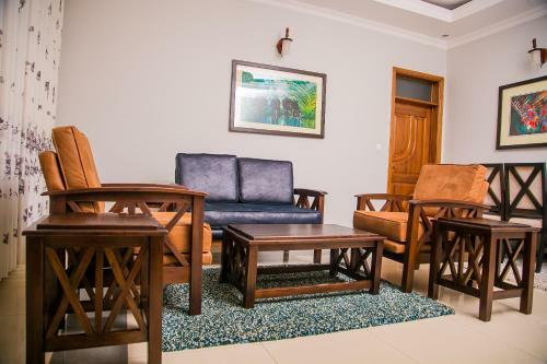 Bed & Breakfast Nyumbani Cottages