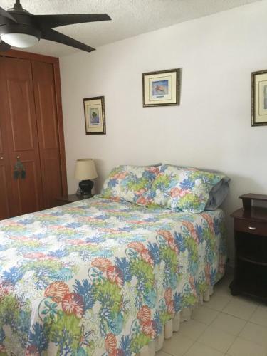 Apartamento Cond Twin Seas