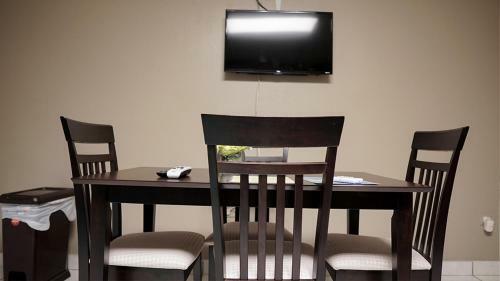 Broadway Apartment