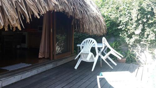 Hostal Bungalows Manuka