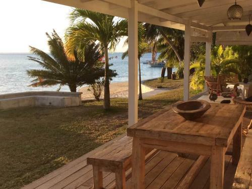 Hotel Moorea Beach Lodge