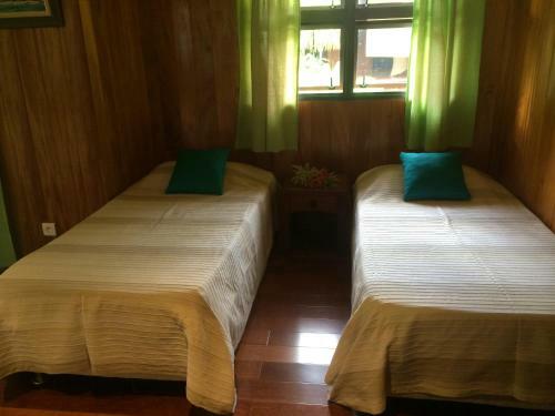 Hostal Taoahere Beach House