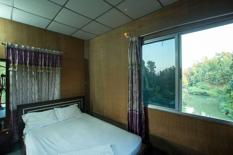 Hotel Fanush Resort