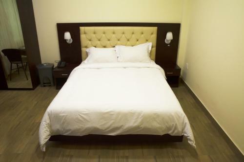 Hotel Nandan Village