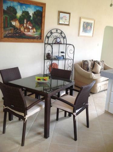 Luxury Apartment Near Beach