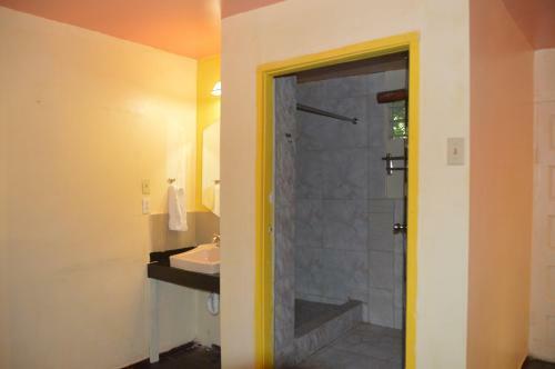 Lodge Howler Monkey Resort