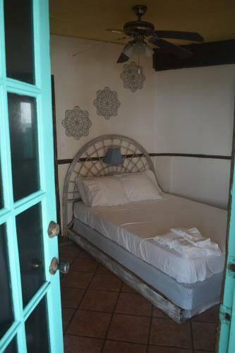 Hotel Nautical Inn