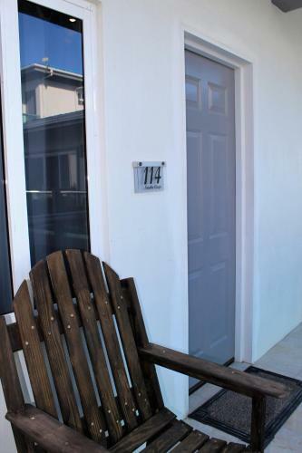 Barefoot Caye Caulker Hotel