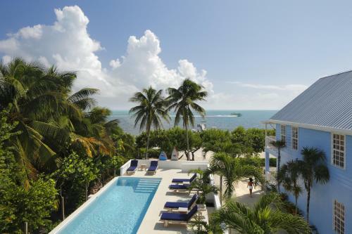 Weezie's Ocean Front Hotel And Garden Cottages