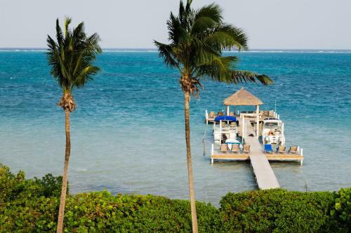 Weezie's Ocean Front Hotel And Garden Cottages