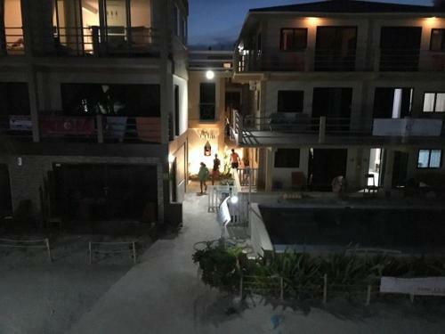 Hotel Popeye's Beach Resort