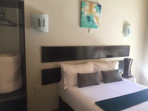 Shakawe Sands Lodge
