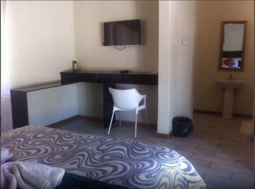 Shakawe Sands Lodge