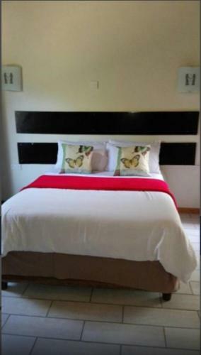 Shakawe Sands Lodge