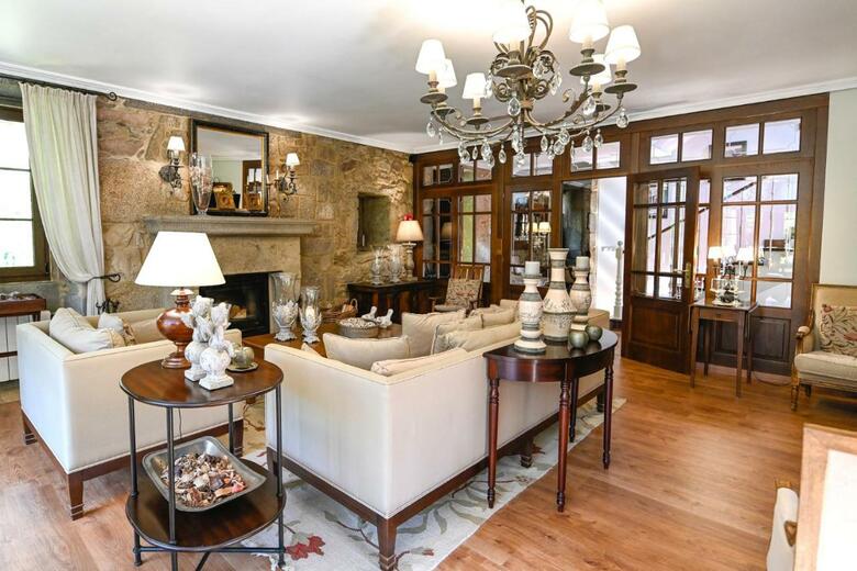 Hotel Casa De Aldea Torre Do R�o