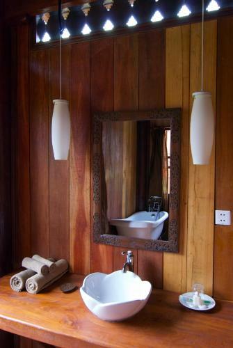 Hotel Rajabori Villas Resort