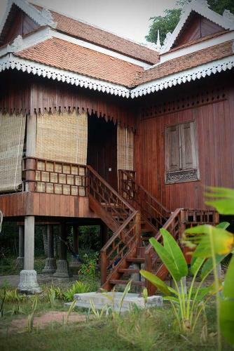 Hotel Rajabori Villas Resort