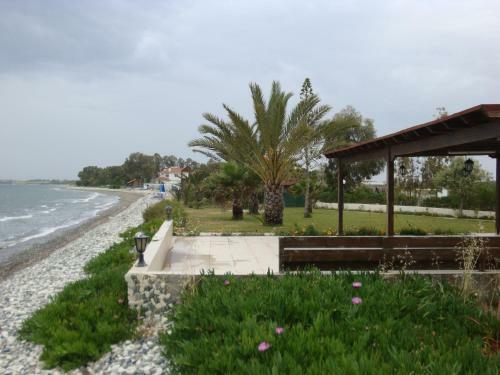 Elena Sea Side