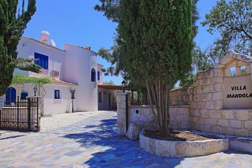 Villa Mandola Rosa